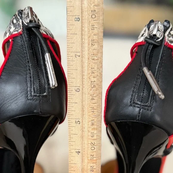 L.A.M.B. Elegant leather Stiletto Heels t-strap - Picture 12 of 12